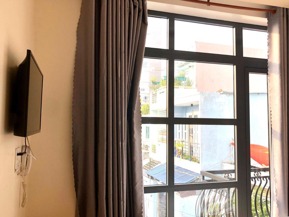 Biển đông * TP. Hồ Chí Minh
